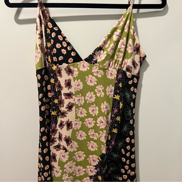 Urban Outfitters Floral Midi Dress - Picture 4 of 5